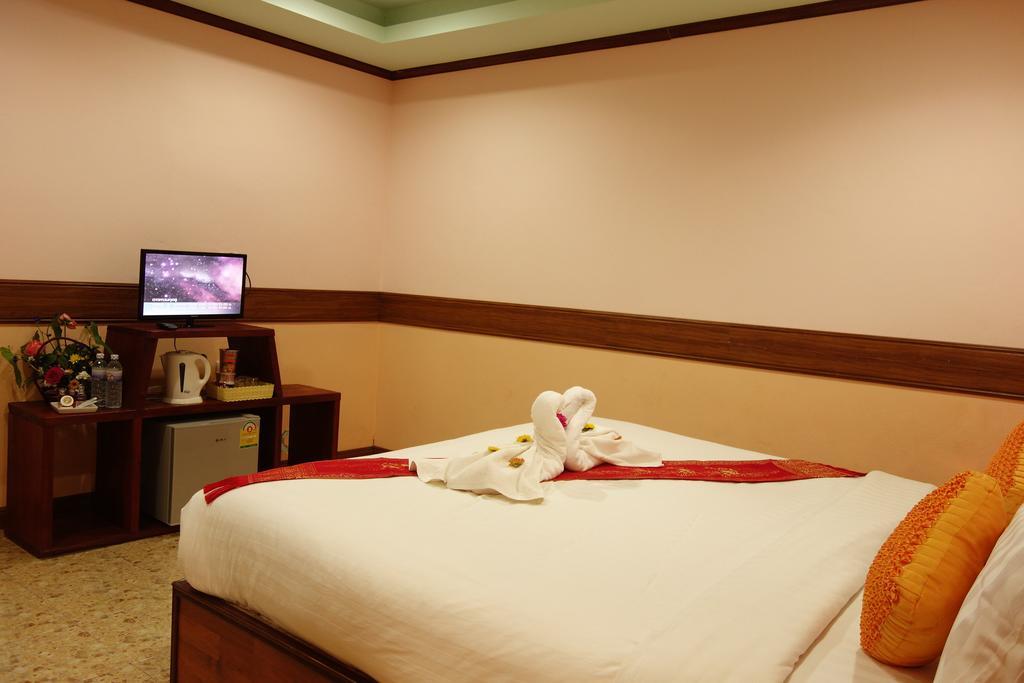 Airport Phuket Garden Resort Таланг Екстериор снимка