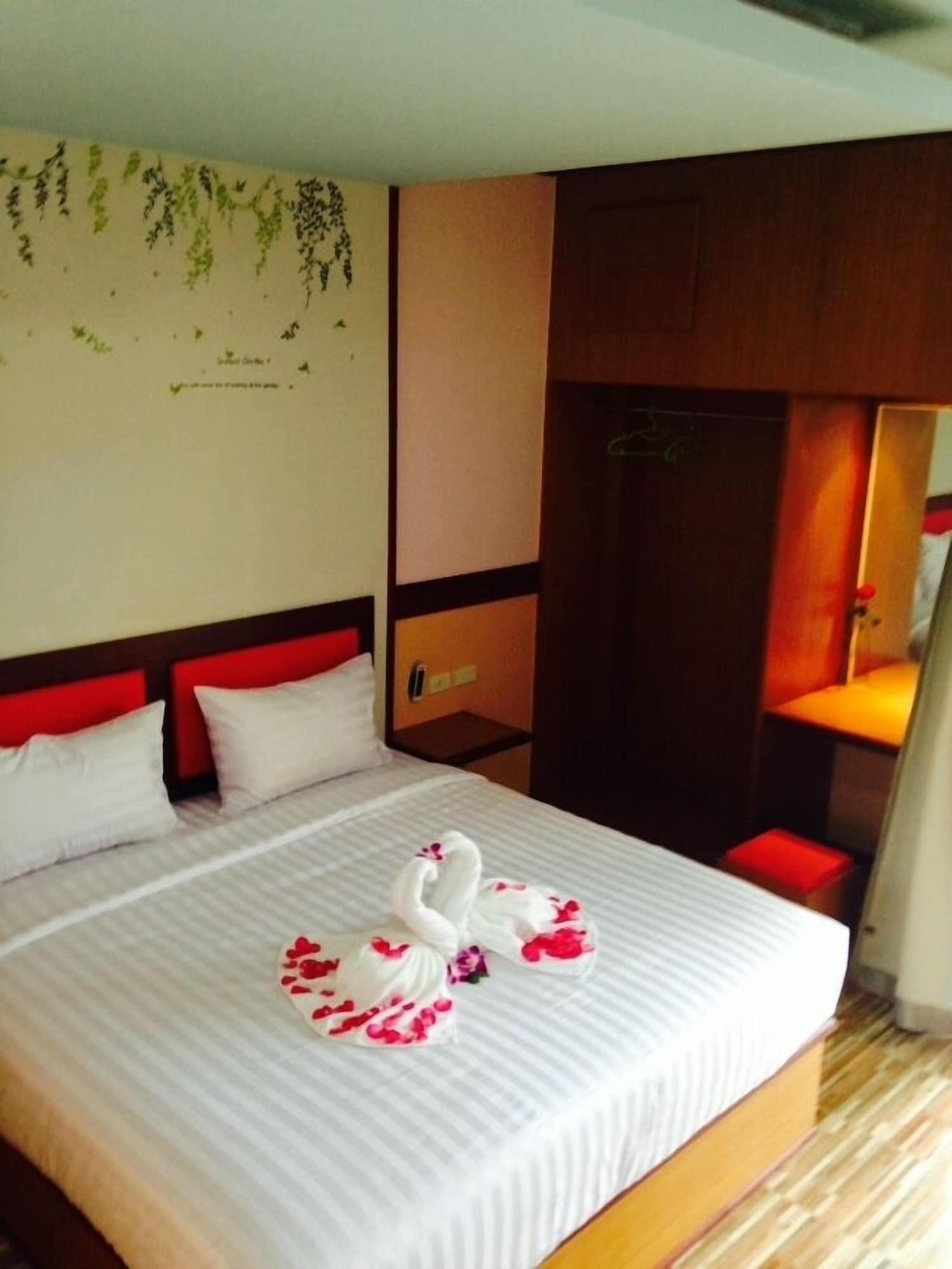 Airport Phuket Garden Resort Таланг Екстериор снимка
