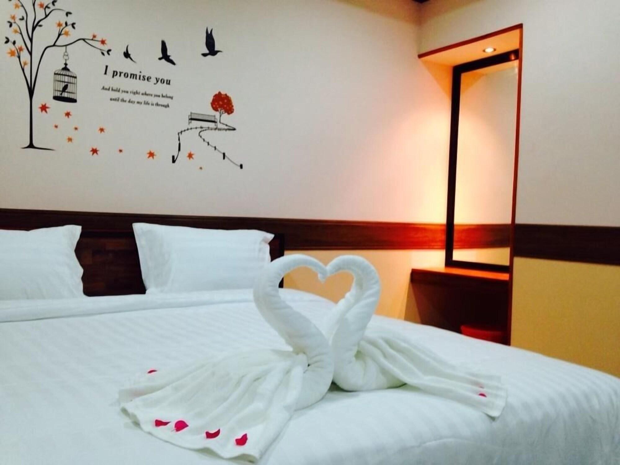 Airport Phuket Garden Resort Таланг Екстериор снимка