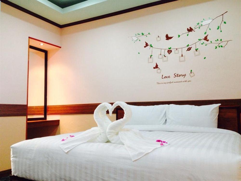 Airport Phuket Garden Resort Таланг Екстериор снимка