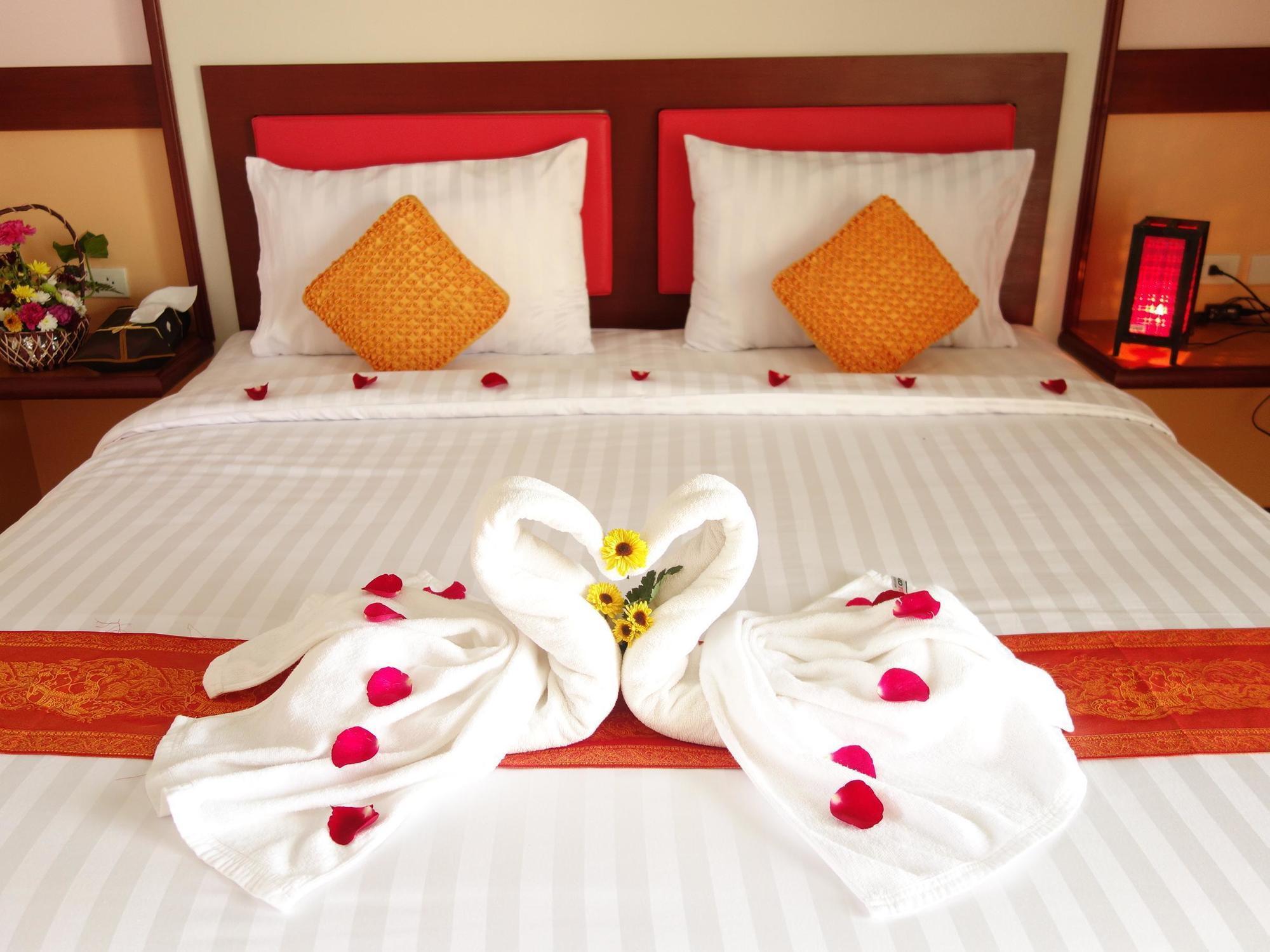 Airport Phuket Garden Resort Таланг Екстериор снимка