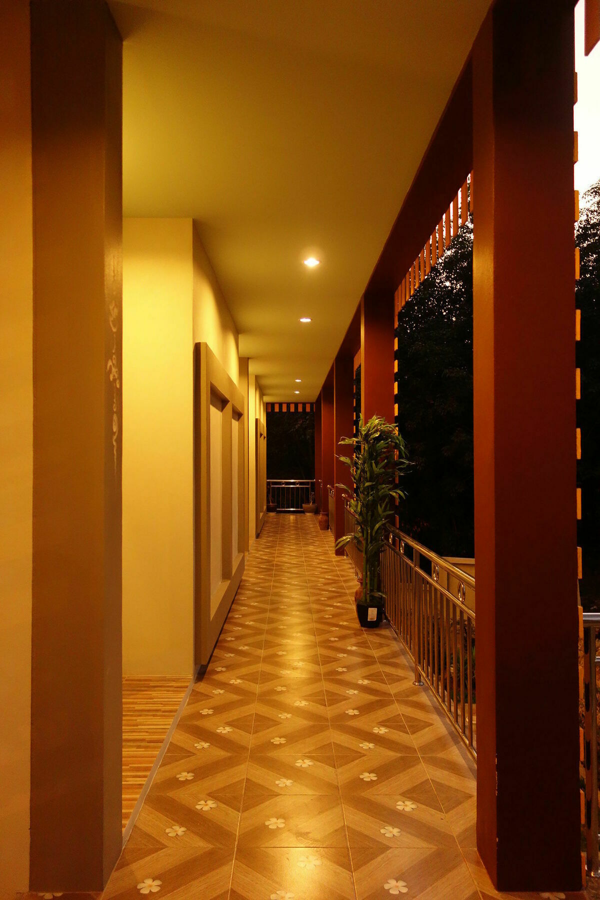 Airport Phuket Garden Resort Таланг Екстериор снимка