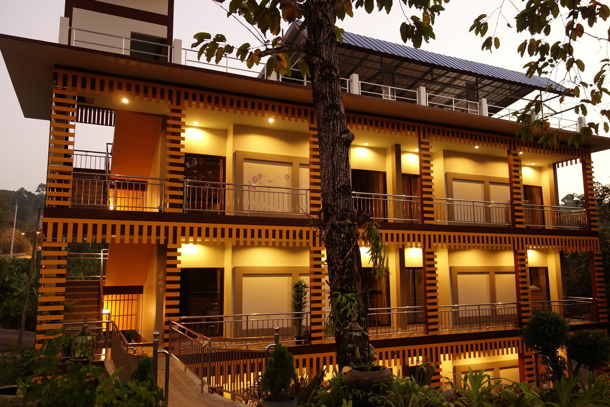 Airport Phuket Garden Resort Таланг Екстериор снимка